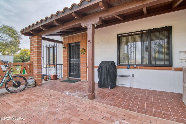 366 S La Canada Dr Unit A, Green Valley, AZ 85614