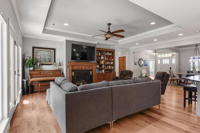 2633 Secretariat Avenue, Springdale, AR 72762
