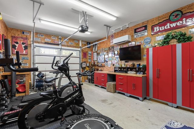 2633 Secretariat Avenue, Springdale, AR 72762
