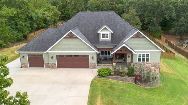 2633 Secretariat Avenue, Springdale, AR 72762