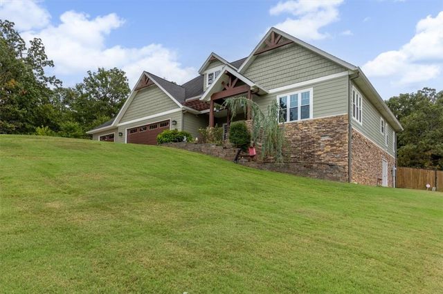 2633 Secretariat Avenue, Springdale, AR 72762