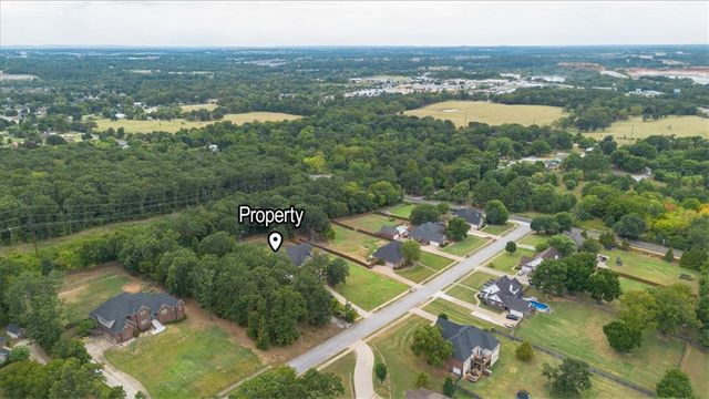2633 Secretariat Avenue, Springdale, AR 72762