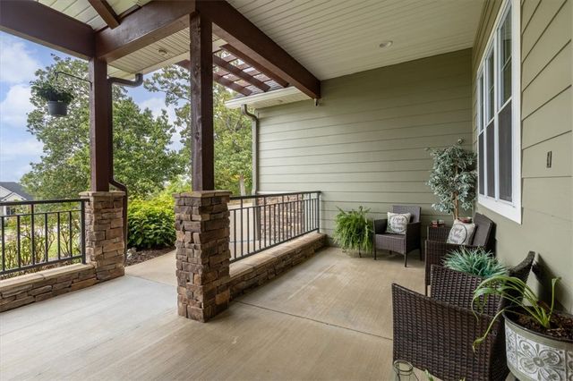 2633 Secretariat Avenue, Springdale, AR 72762