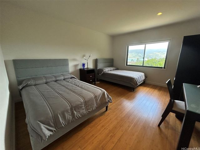 28 Moloaa Street, Honolulu, HI 96825