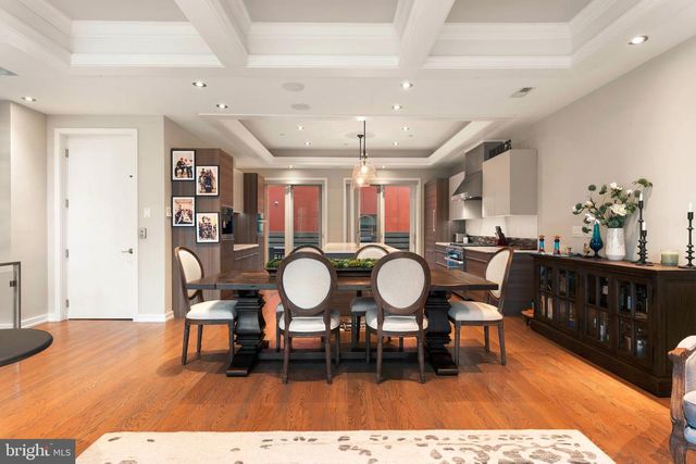 152 VINE ST, Philadelphia, PA 19106