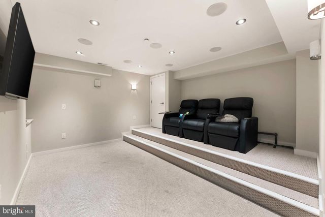 152 VINE ST, Philadelphia, PA 19106