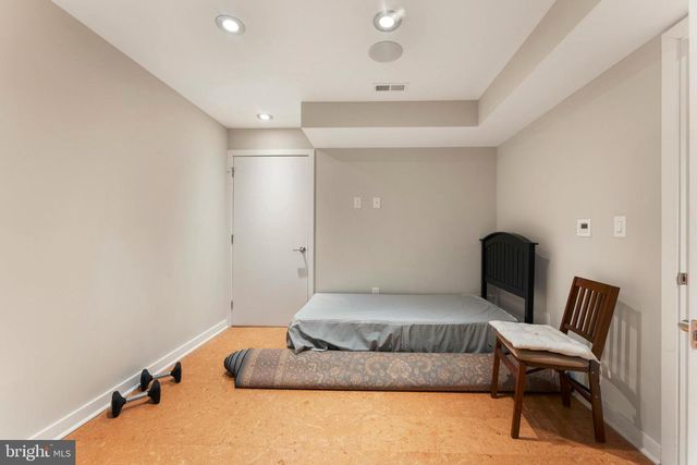 152 VINE ST, Philadelphia, PA 19106