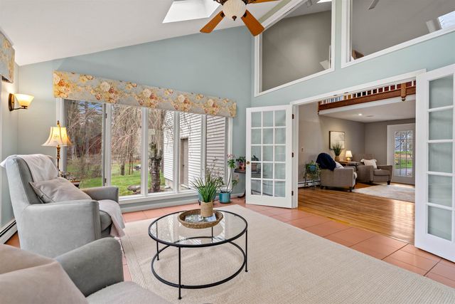 12 Magazine Street, Bedford, NH 03110