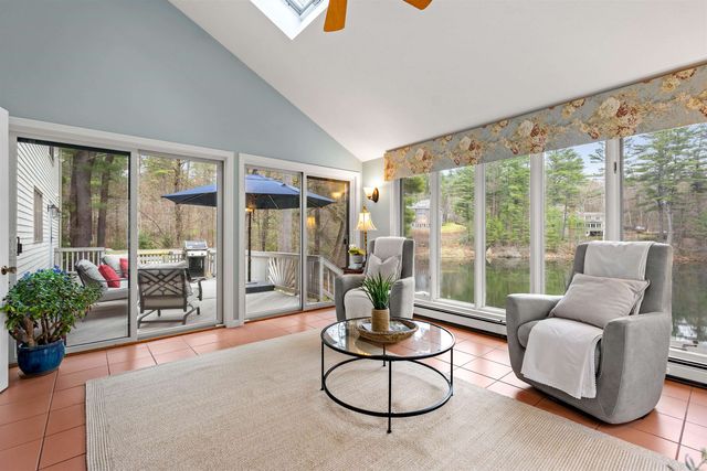 12 Magazine Street, Bedford, NH 03110