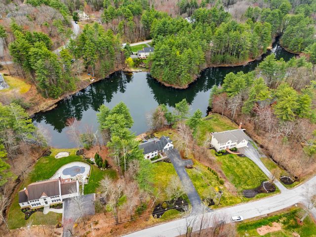 12 Magazine Street, Bedford, NH 03110