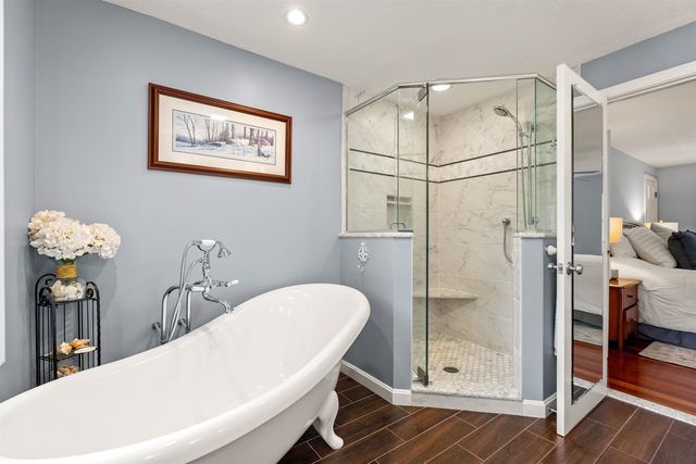 12 Magazine Street, Bedford, NH 03110