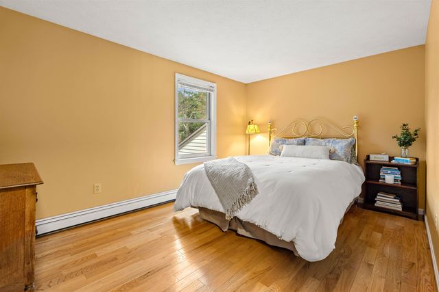 12 Magazine Street, Bedford, NH 03110