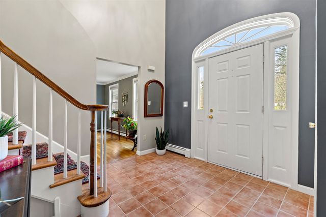 12 Magazine Street, Bedford, NH 03110