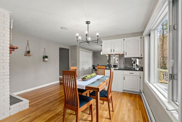 12 Magazine Street, Bedford, NH 03110