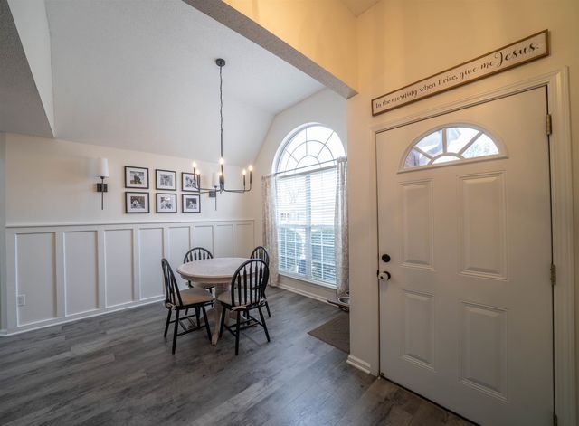 120 CLAY HILLS DR, Oakland, TN 38060