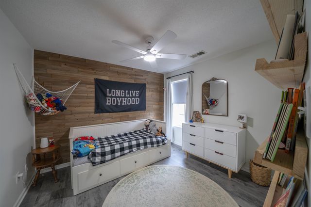 120 CLAY HILLS DR, Oakland, TN 38060