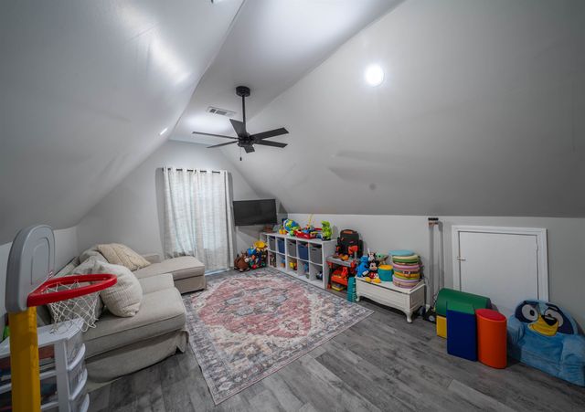 120 CLAY HILLS DR, Oakland, TN 38060