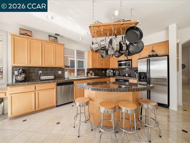 5146 S Forestdale Cir, Dublin, CA 94568