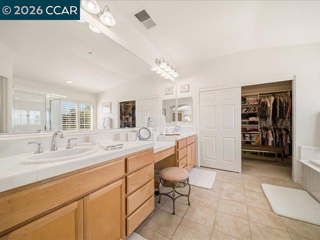 5146 S Forestdale Cir, Dublin, CA 94568