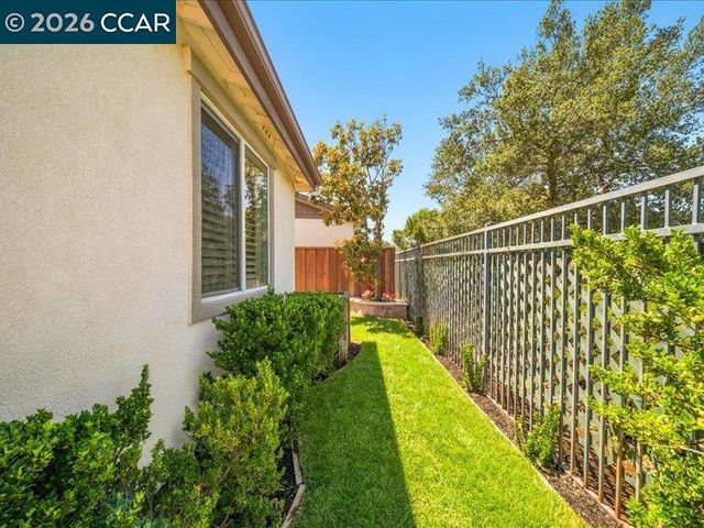 5146 S Forestdale Cir, Dublin, CA 94568
