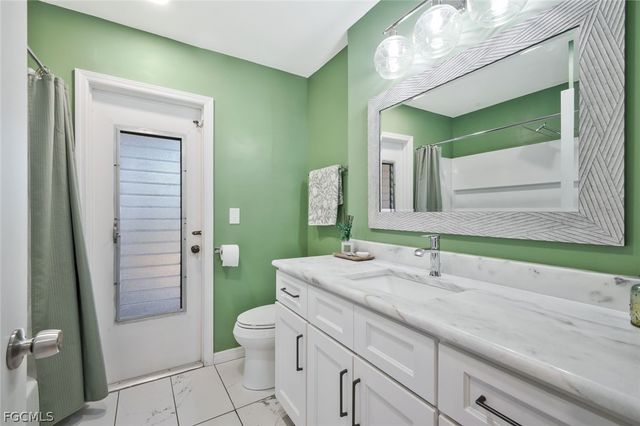 3926 Country Club BLVD, Cape Coral, FL 33904