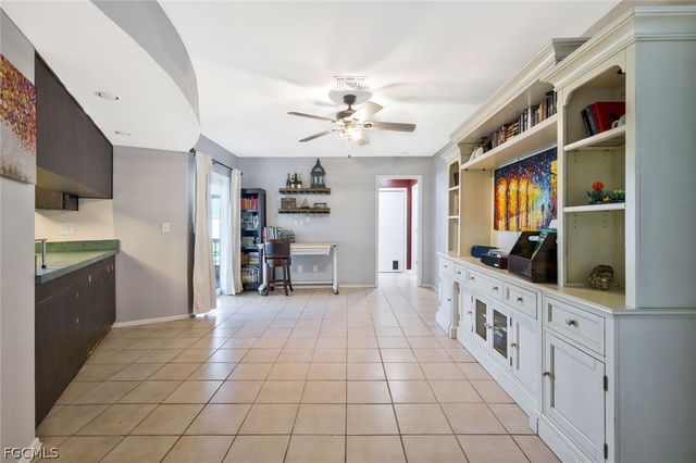 3926 Country Club BLVD, Cape Coral, FL 33904