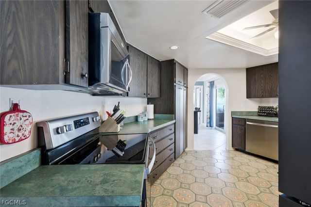 3926 Country Club BLVD, Cape Coral, FL 33904