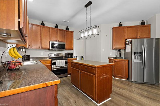3010 Elmore CIR, Suffolk, VA 23434