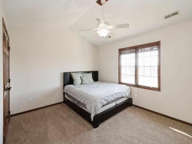 1835 SE Hillside Drive, Ankeny, IA 50021