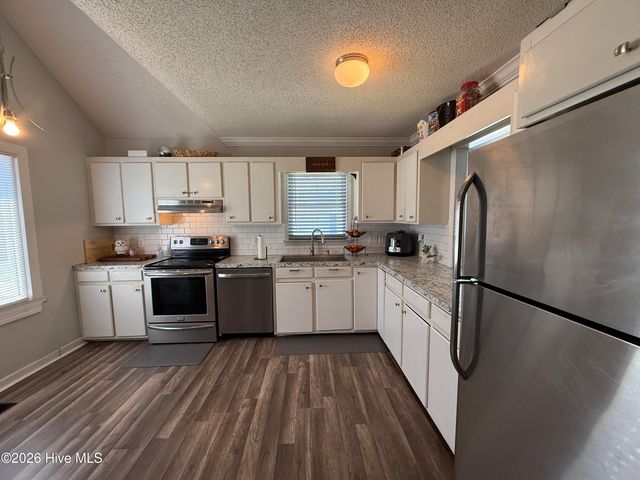 2146 Vale Court, Winterville, NC 28590