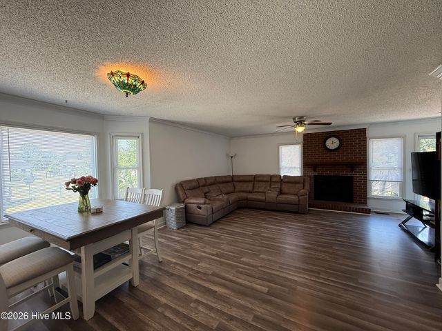 2146 Vale Court, Winterville, NC 28590