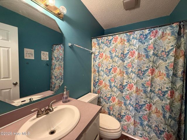 2146 Vale Court, Winterville, NC 28590