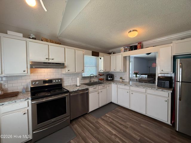 2146 Vale Court, Winterville, NC 28590