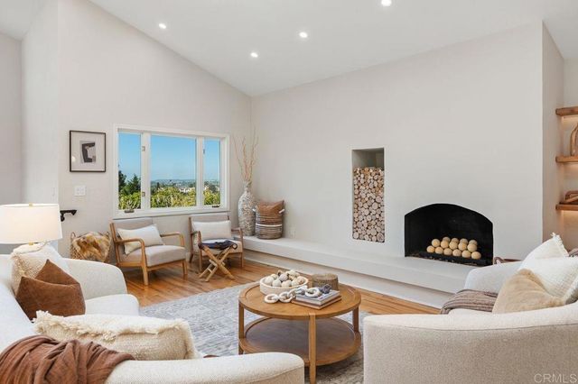 6829 Corintia Street, Carlsbad, CA 92009