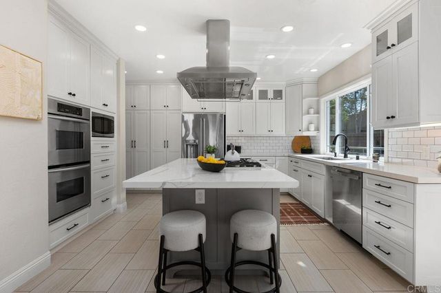 6829 Corintia Street, Carlsbad, CA 92009