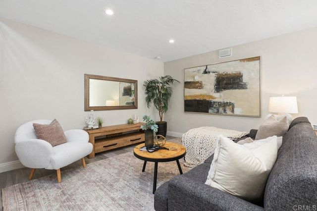 6829 Corintia Street, Carlsbad, CA 92009