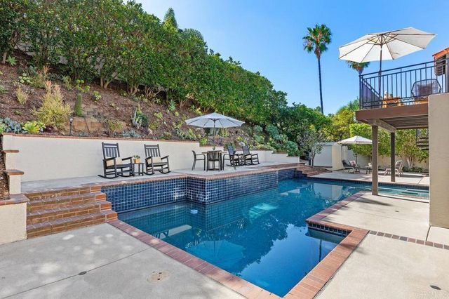 6829 Corintia Street, Carlsbad, CA 92009