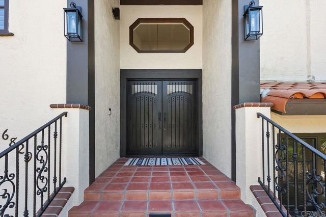 6829 Corintia Street, Carlsbad, CA 92009