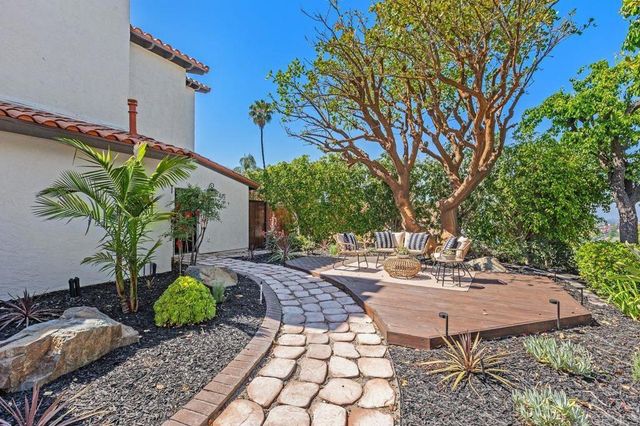 6829 Corintia Street, Carlsbad, CA 92009