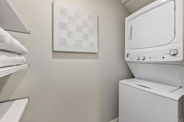 6829 Corintia Street, Carlsbad, CA 92009