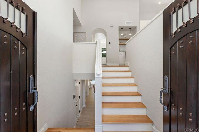 6829 Corintia Street, Carlsbad, CA 92009