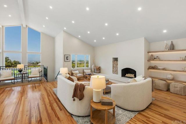 6829 Corintia Street, Carlsbad, CA 92009