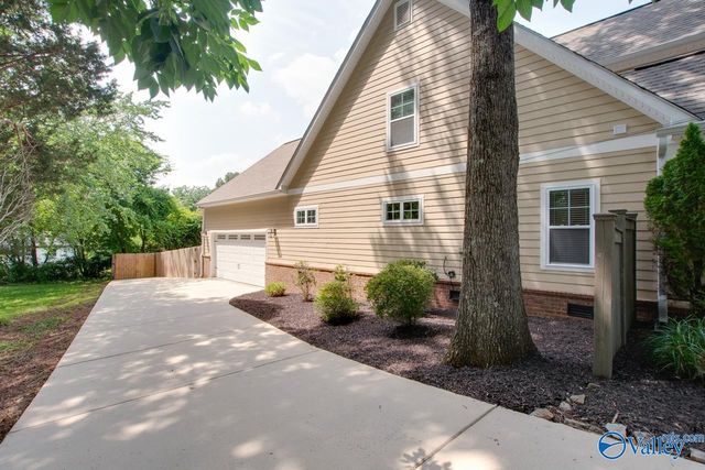 10016 Conrad Drive, Huntsville, AL 35803