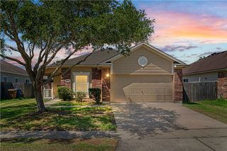 6518 Purplewing Dr, Corpus Christi, TX 78414
