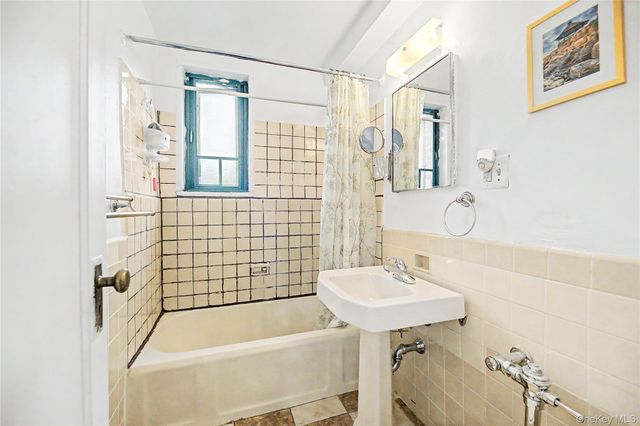 1705 Purdy Street 7F, Bronx, NY 10462