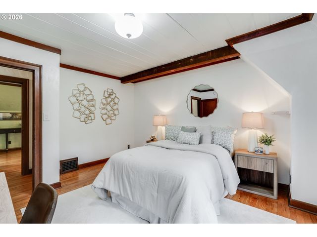 920 FAIRWAY Rd, Lake Oswego, OR 97034
