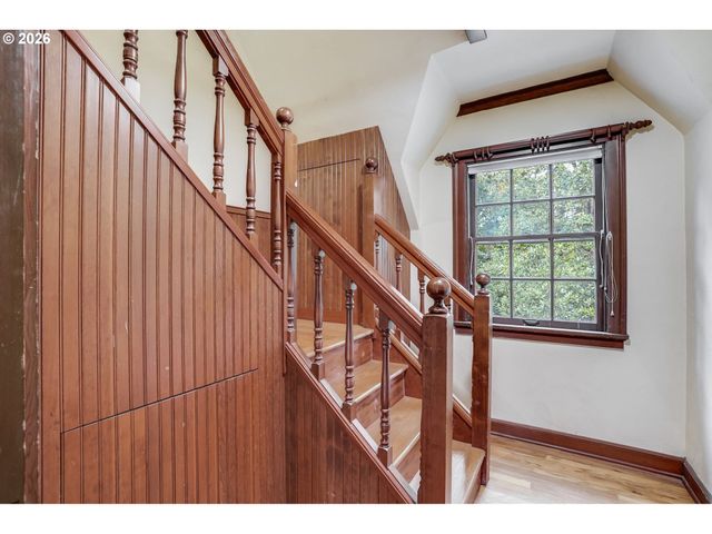 920 FAIRWAY Rd, Lake Oswego, OR 97034