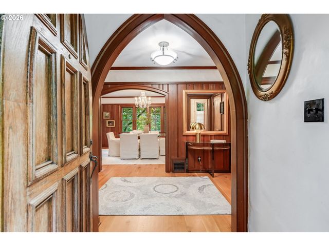 920 FAIRWAY Rd, Lake Oswego, OR 97034