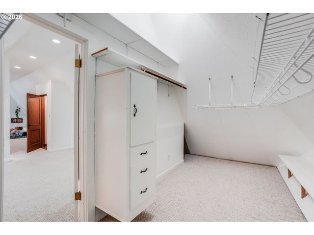 920 FAIRWAY Rd, Lake Oswego, OR 97034