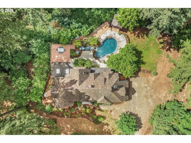920 FAIRWAY Rd, Lake Oswego, OR 97034